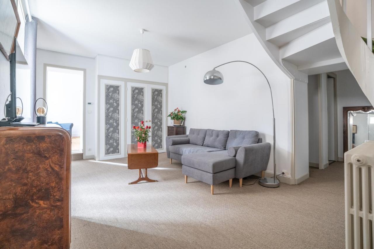 Maison De Ville Avec Jardin "La Coquette" Jonzac Buitenkant foto